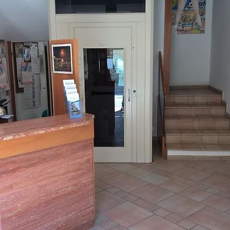 Hotel Villa Domiziana Rimini Esterno foto