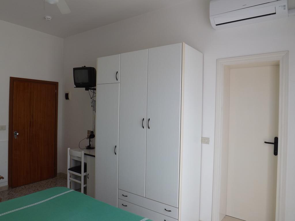 Hotel Villa Domiziana Rimini Esterno foto