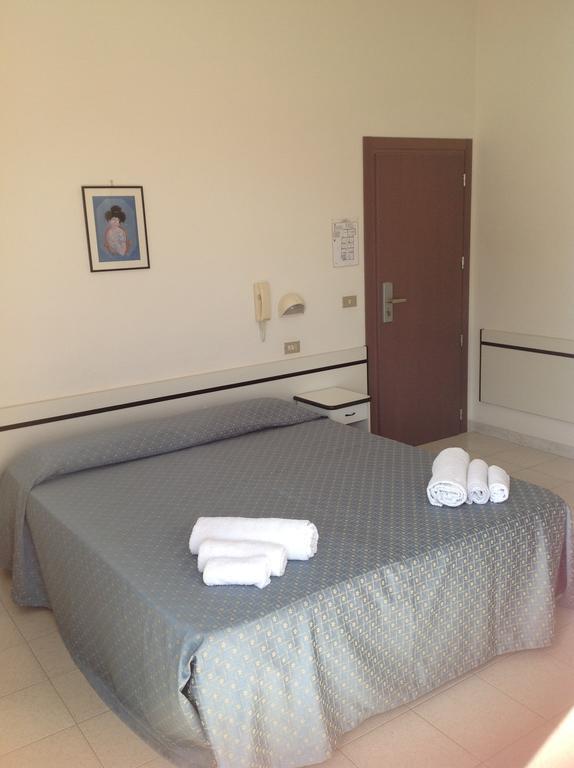 Hotel Villa Domiziana Rimini Esterno foto