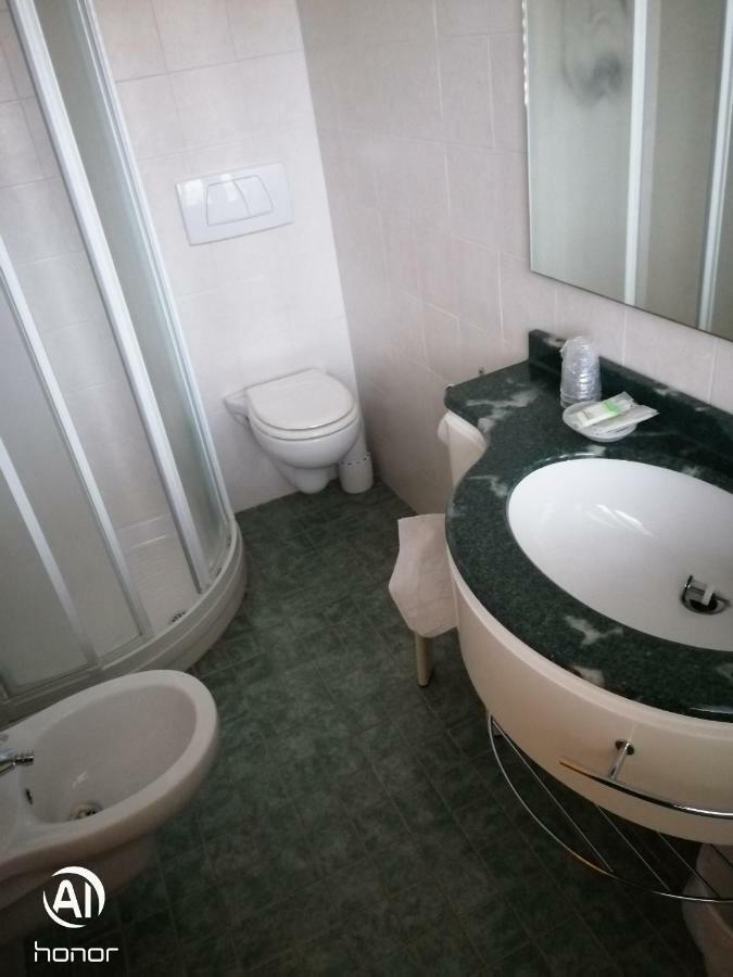 Hotel Villa Domiziana Rimini Esterno foto